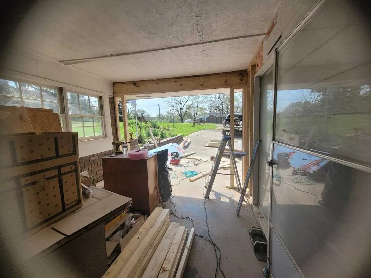 Air movers and dehumidifier for Water Mitigation Services in Warren